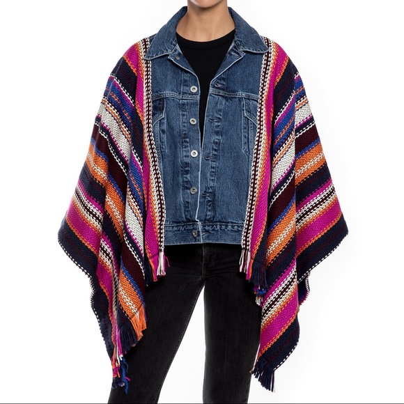 Levi's Jackets & Blazers - New Levi’s Poncho Trucker Jacket Size Medium